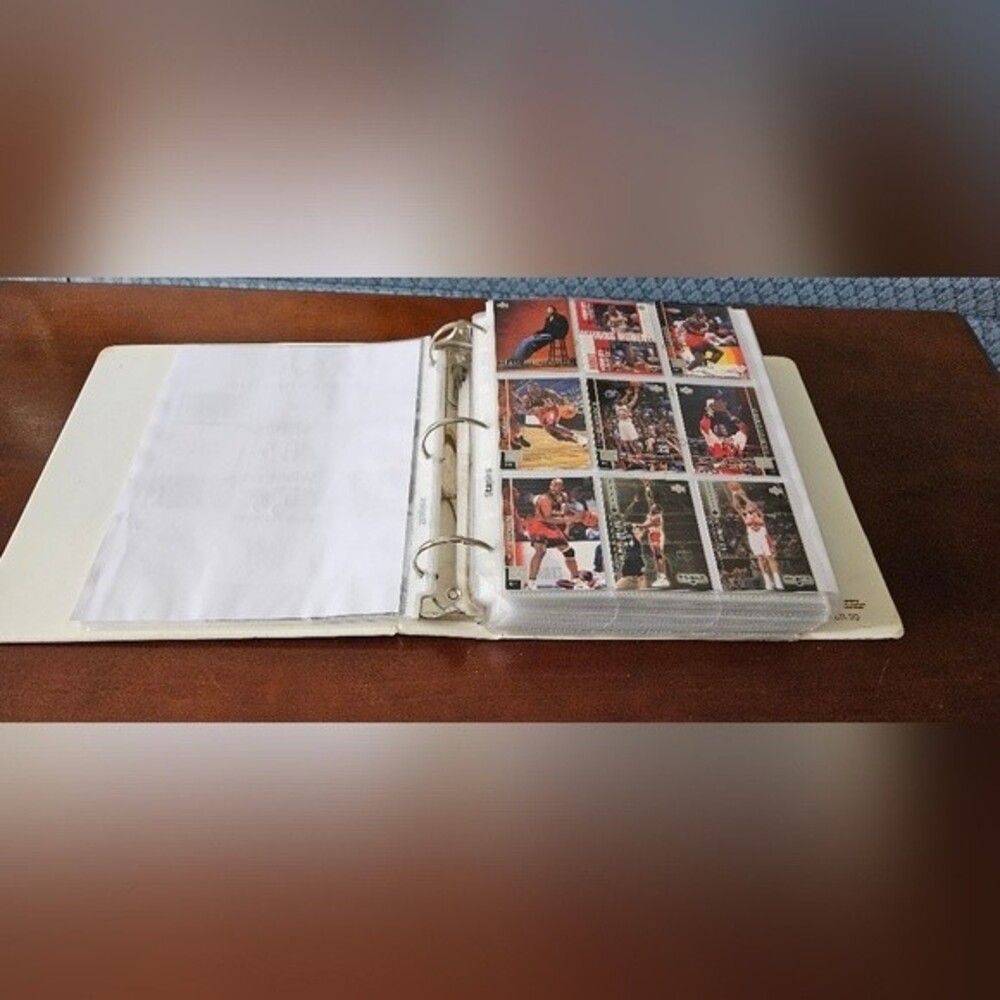 HUGE NBA card collection 300+ cards